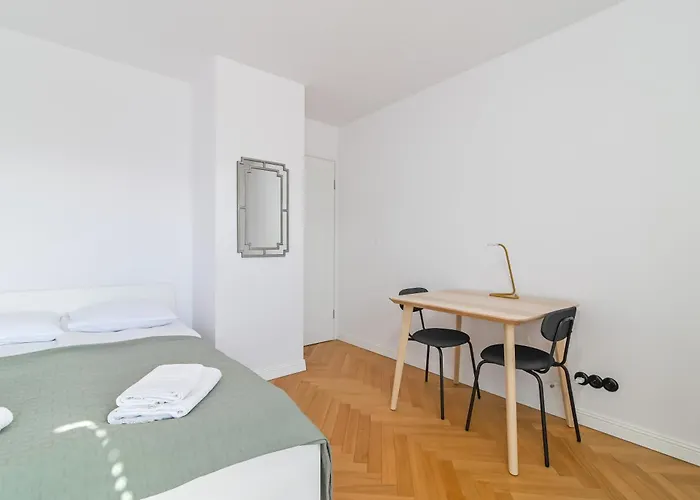 Awanport Ltc - * גדינייה